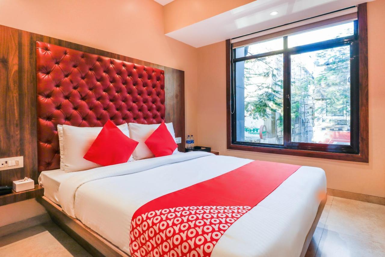 Oyo 70475 Hotel Sea Breeze Мумбаї Екстер'єр фото